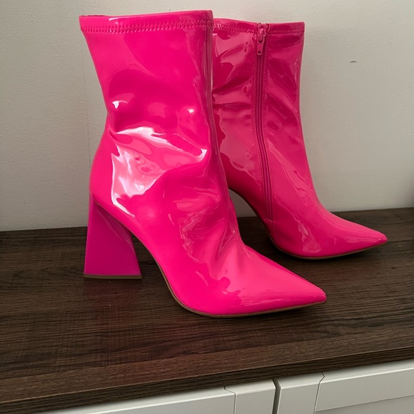 Steve Madden Shoes - Steve Madden Hot Pink Heeled Boots